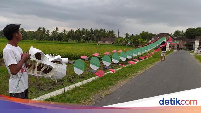 Panjang Banget Layang layang di Magelang Ini Rangkaiannya Panjang Banget Layang layang di Magelang Ini Rangkaiannya