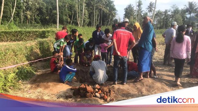 Susunan Batu Bata Ditemukan Berdasarkan Mimpi Warga 