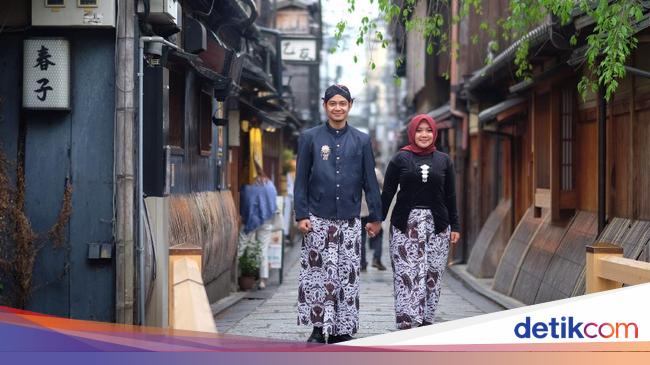 Viral Calon Pengantin Foto Prewedding di Jepang  Pakai Baju   Viral Calon Pengantin Foto Prewedding di Jepang  Pakai Baju