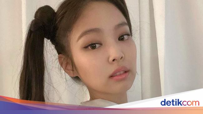 7 Inspirasi Gaya Rambut yang Dipopulerkan Jennie Blackpink 7 Inspirasi Gaya Rambut yang Dipopulerkan Jennie Blackpink