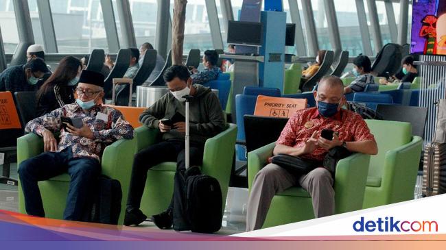 Terbaru! Begini Aturan Naik Pesawat di Wilayah PPKM Level 1-4