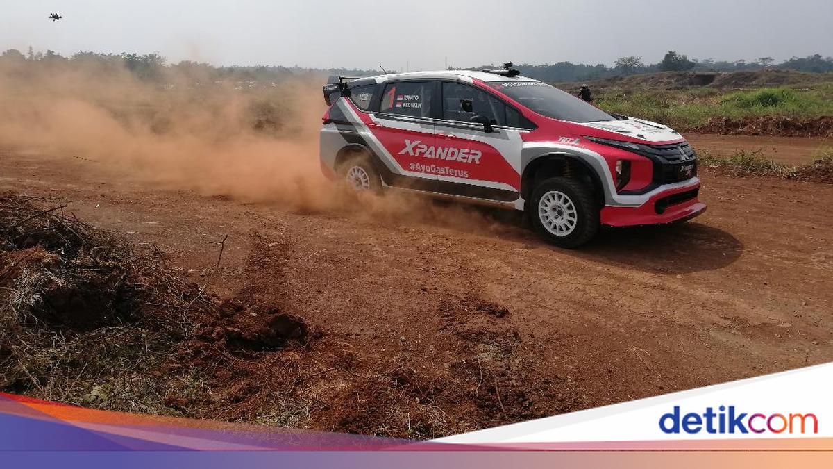 Kesan Pertama Rifat Latihan Pakai Mobil Rally Xpander AP4 di Sirkuit Tanah