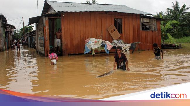 Korban Tewas Akibat BanjirLongsor di Kota Sorong Bertambah Jadi 5 Orang
