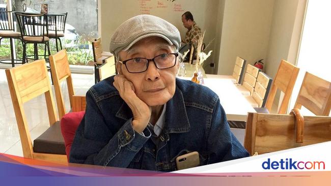 Sosok Sapardi Djoko Damono Penulis Hujan Di Bulan Juni Yang Meninggal Dunia