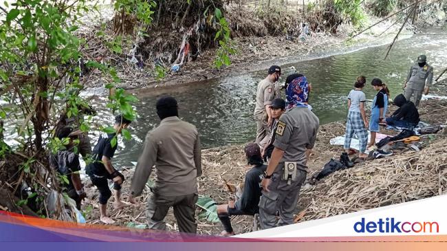 Tak Pakai Masker, 10 Anak Jalanan di Kota Blitar Dihukum ...