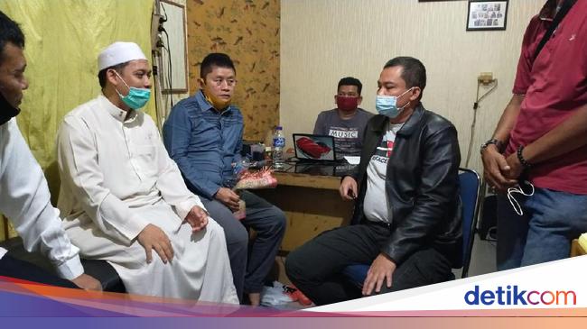 Ditusuk Pisau Imam Masjid Di Pekanbaru Ungkap Pelaku Awalnya Ingin Hijrah