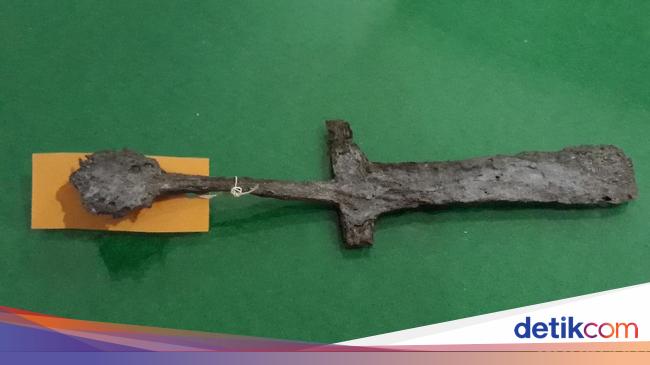 Mengenal Kadga, Bentuk Awal Mula Keris