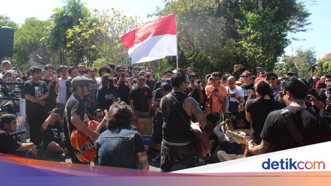 Aksi Jerinx Dkk Tolak Tes Corona Berujung Kajian Unsur Pidana