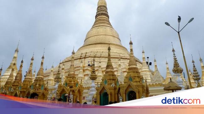 Negara yang mendapat julukan seribu pagoda adalah