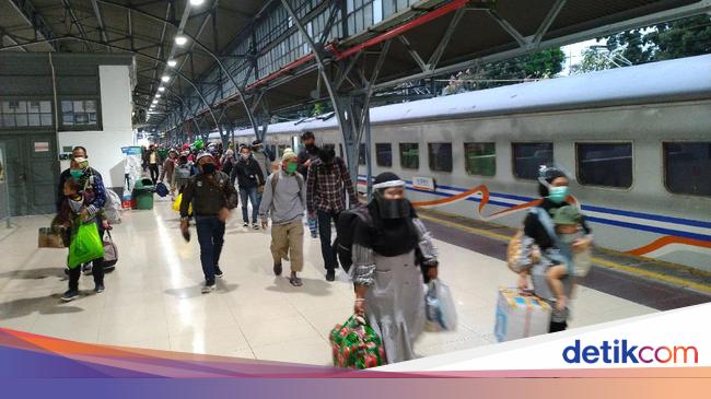 Cerita Pemudik Di Stasiun Senen Soal Rapid Test Hingga Protokol Kesehatan Di Ka