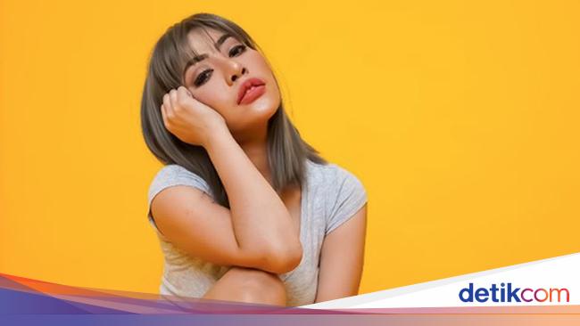 liza-aditya-2_169.png?wid=54&w=650&v=1&t