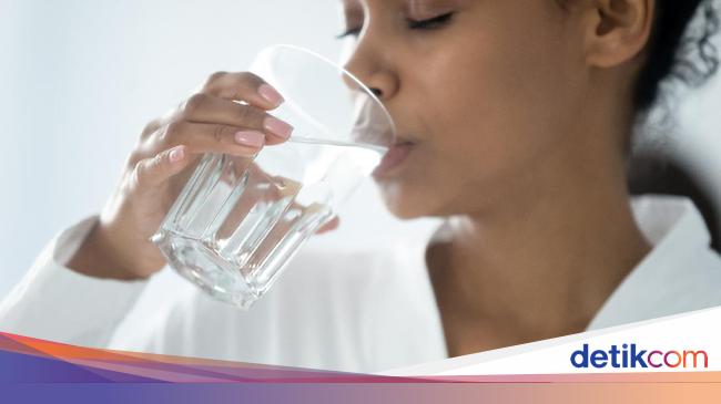 7 Efek Buruk Pada Tubuh Jika Kamu Kurang Minum Air Putih