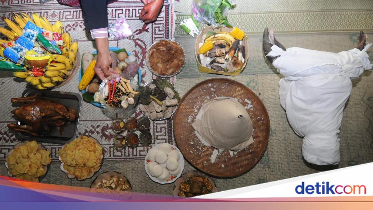 Paypoq ichida Berkova bilan porno Aygoqchi video yashirin kamera