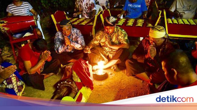 Di Suriname Tradisi Jawa  Digenggam Erat dan Dipertahankan