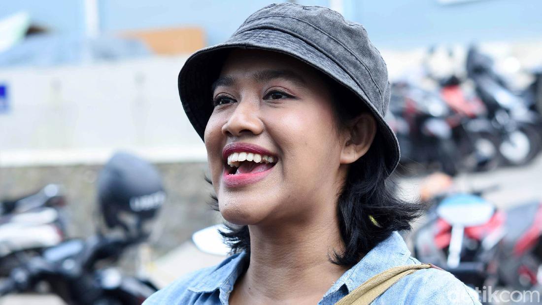 Mengenal Siti Fauziah, Pemeran Bu Tejo Yang Nyinyir Di Film Tilik