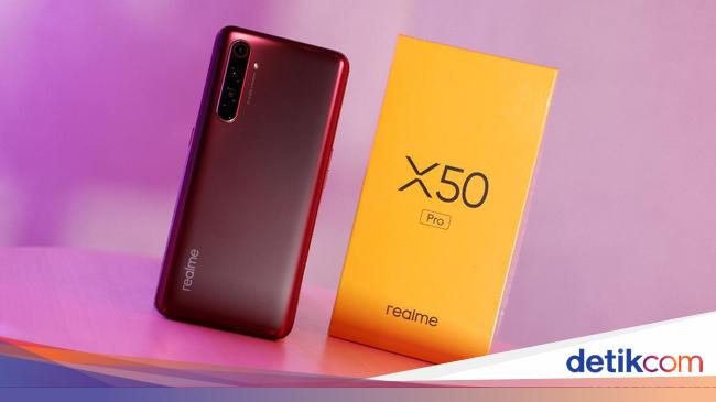 Selling tens of million cellphones, Realme looks like it enters the premium market