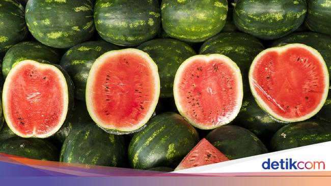 Cara memilih semangka yang bagus