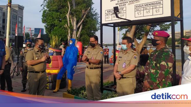 Tinjau Tugu Peti Mati di Danau Sunter, Anies: Ini