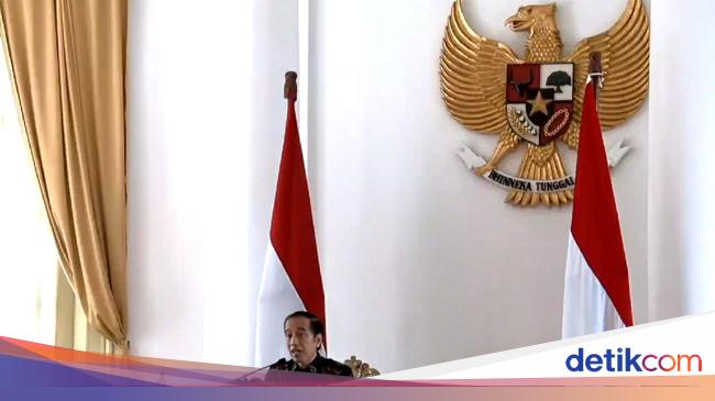 Jokowi Minta Gubernur Lihat Angka Corona: Waspadai Tren Negara Lain - detikNews