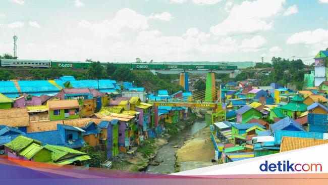 7 Fakta Kampung Warna-Warni Jodipan yang Sampai Bikin Turis Asing Terkesan