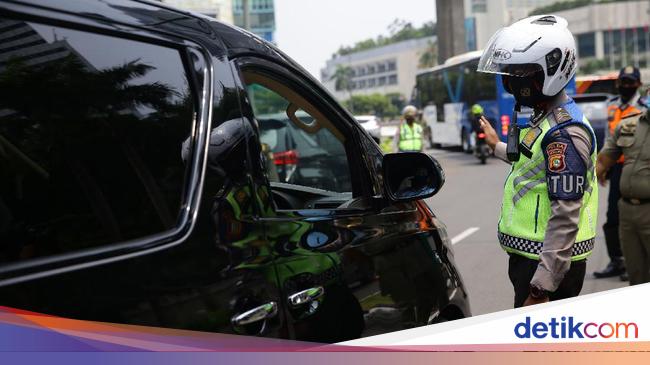Naik Mobil Sendiri Didenda Karena Pakai Masker Di Dagu Ini Aturannya
