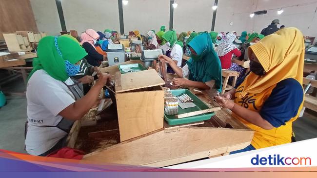 Pemerintah Diminta Lindungi Industri Kecil Menegah Rokok