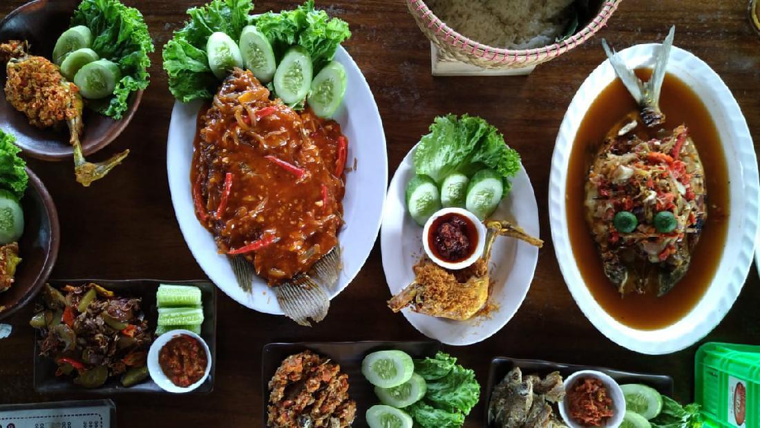 Makanan Autentik Betawi Hanya Ada Di 5 Warung Makan Ini