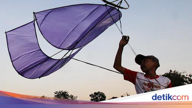 Serunya Bermain Layang-layang di Kampung Seyegan Boyolali