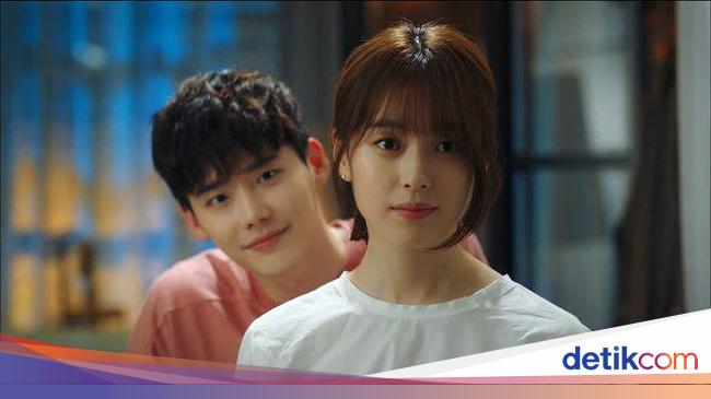 8 Tanda Cowok Naksir Cewek Secara Diam Diam 8 Tanda Cowok Naksir Cewek Secara Diam Diam