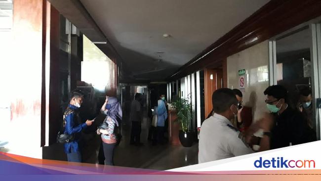 Gedung DPR RI Mati Listrik, Ada Info Orang Terjebak di Lift