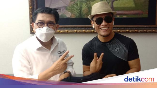 Gus Miftah Doakan Machfud Arifin Jadi Wali Kota  Surabaya  Gus Miftah Doakan Machfud Arifin Jadi Wali Kota  Surabaya