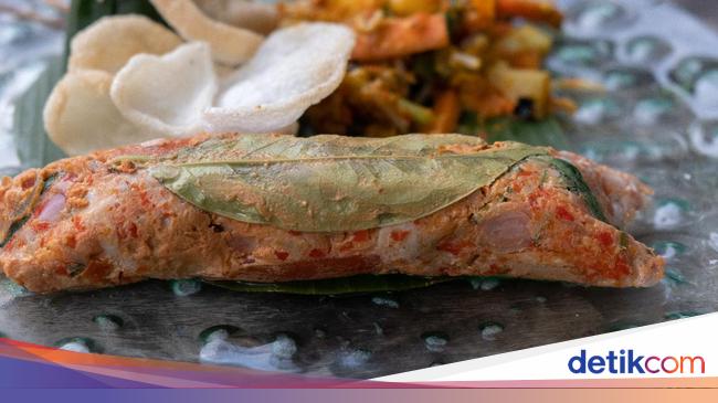 Resep Pepes Ikan Bumbu Merah yang Sedap