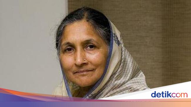 55 Tahun Jadi Ibu Rumah Tangga, Wanita Ini Mendadak Kaya dan Jadi Politisi