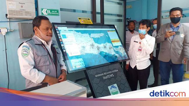 Geo Bencana Tsunami Kumpulan Lestari
