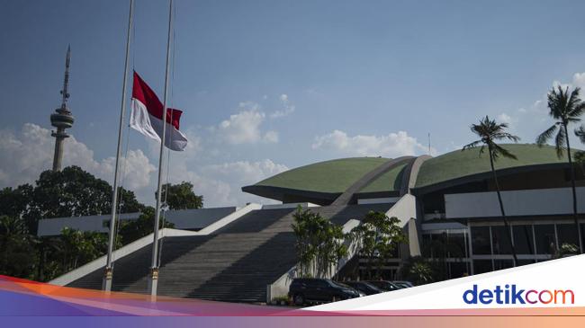  Serangan ke DPR Gedung Dijual Situs  Diretas