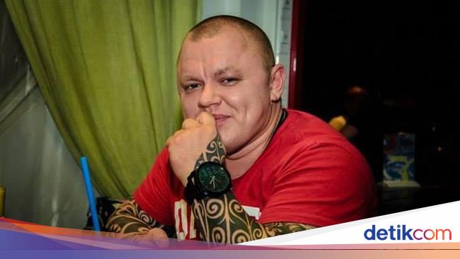 Potret Wanita Atlet Angkat Besi Berpenampilan Macho Potret Wanita Atlet Angkat Besi Berpenampilan Macho