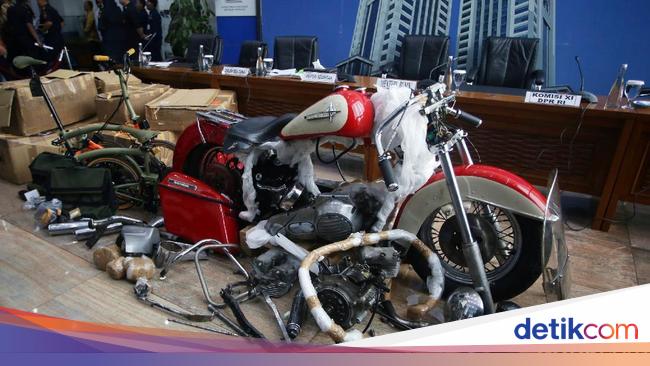 Kasus Penyelundupan Brompton Harley Hingga Eks Dirut Kasus Penyelundupan Brompton Harley Hingga Eks Dirut