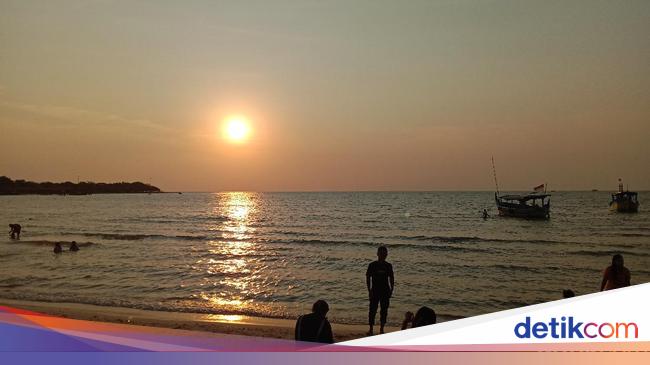 Ini 7 Pantai Terbaik di Jepara dalam Foto