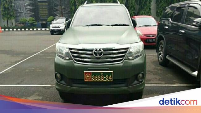 Puspomad reveals the figure of Ahon, a civilian who uses a TNI official car