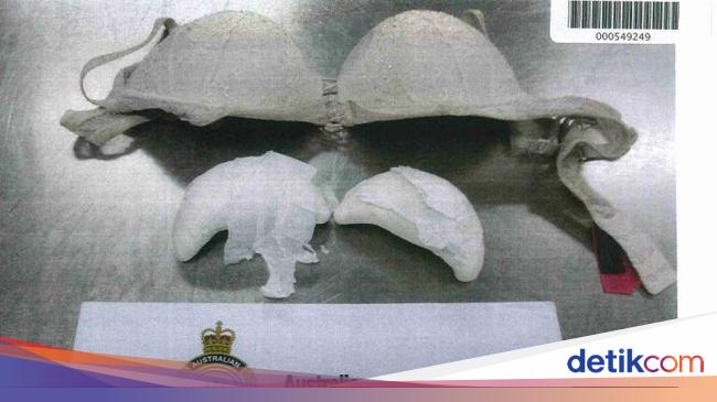 Pramugari Malindo Air Selundupkan Heroin di Bra dan Celana Pramugari Malindo Air Selundupkan Heroin di Bra dan Celana