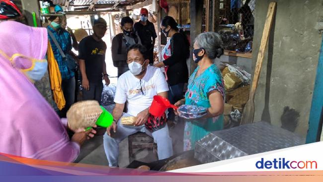 Ipong Janjikan Bantuan Modal UMKM Ipong Janjikan Bantuan Modal UMKM