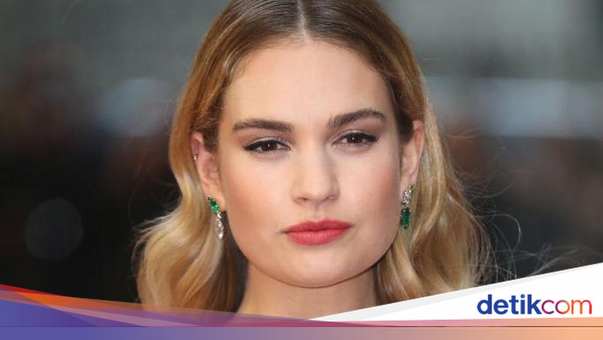 Lily James Ungkap Perilaku Kencan Terburuk