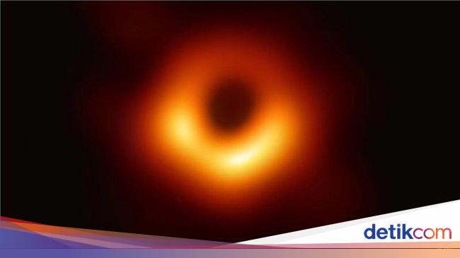 Nobel Fisika untuk Teori yang Memecahkan Misteri di Pusat Nobel Fisika untuk Teori yang Memecahkan Misteri di Pusat