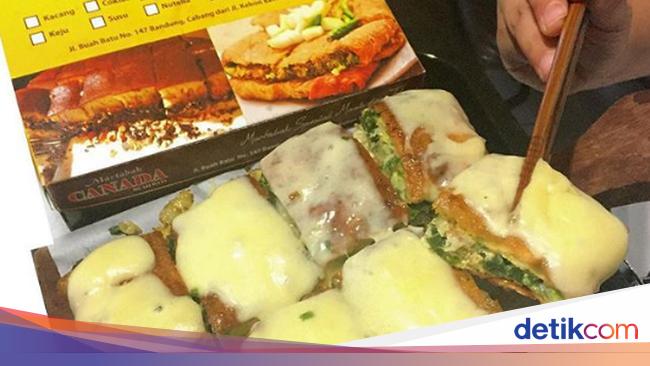 5 Martabak Enak di Bandung yang Dijamin Bikin Kamu Ketagihan 5 Martabak Enak di Bandung yang Dijamin Bikin Kamu Ketagihan