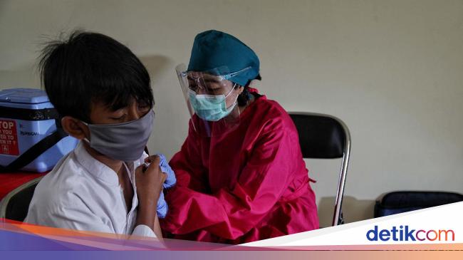 Pemberian Imunisasi untuk Anak  di  Tengah Pandemi COVID 19 Pemberian Imunisasi untuk Anak  di  Tengah Pandemi COVID 19