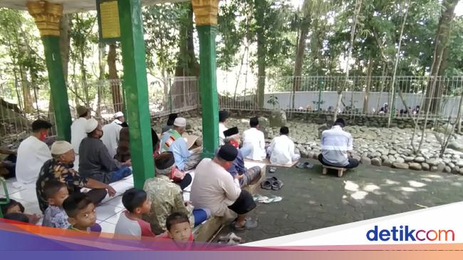 Begini Tradisi Hajatan Jelang Masa Tanam  Padi  di  