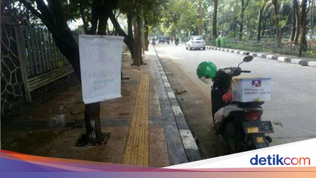 Orderan Sepi Gegara Corona Driver Ojol Ini Nyambi Jualan  