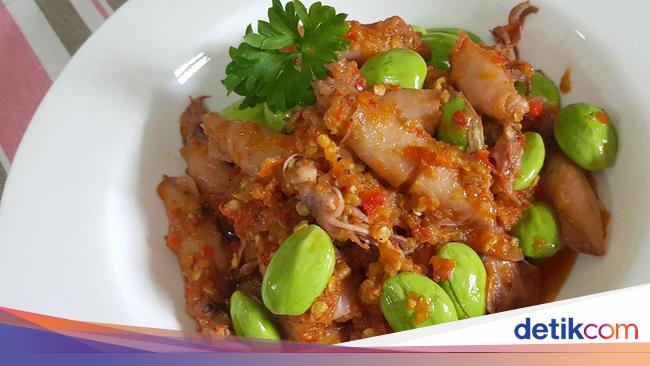 Resep Sambal Cumi Petai yang Pedas Nyengat Resep Sambal Cumi Petai yang Pedas Nyengat