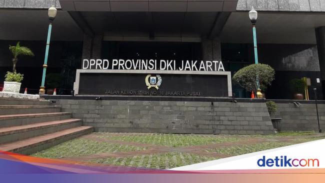 Formappi Kritik Rencana Kenaikan Gaji Anggota Dprd Dki Jadi Rp 8 M Aneh