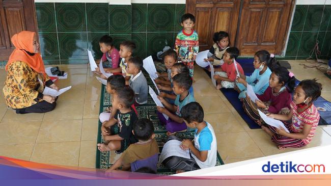 Trauma Healing untuk  Anak anak  Pengungsi Merapi